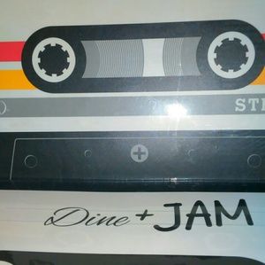 2SETS OF DINE AND JAM CASSETTE PLACE MATS